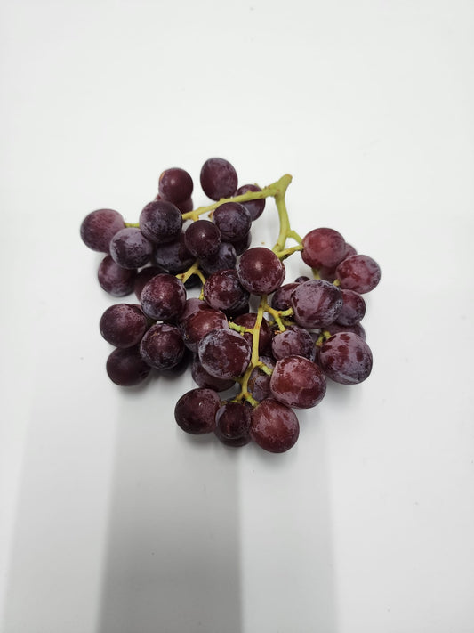 Seedless red grapes